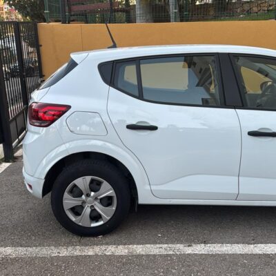 Dacia Sandero Essential 1.0 TCe 90 CV 2024 – 22.000 km