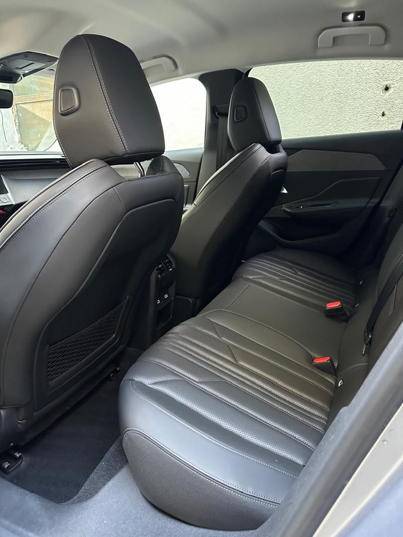 Peugeot 308 BlueHDi 130 EAT8 (P5, 2.0 Diésel, Automático 8 Velocidades) - Imagen 14