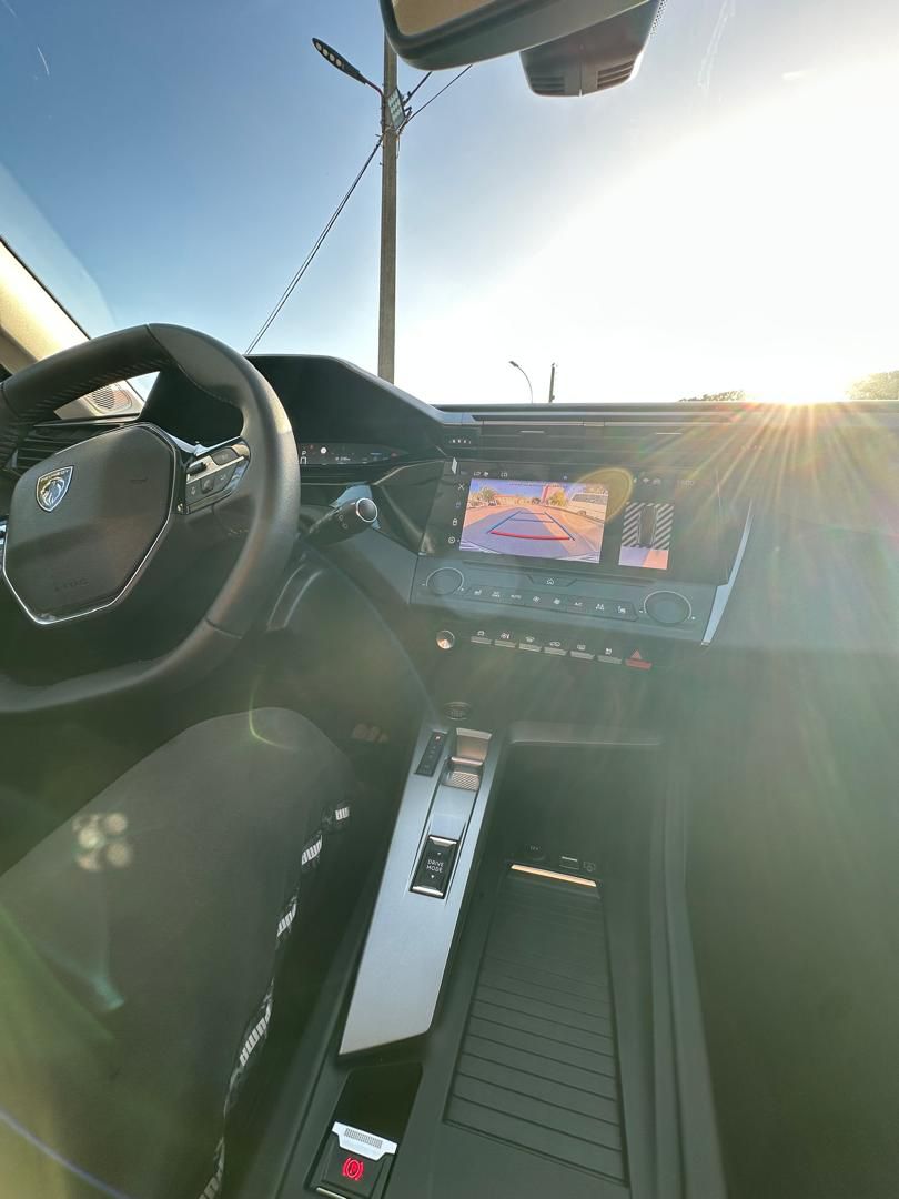 Peugeot 308 BlueHDi 130 EAT8 (P5, 2.0 Diésel, Automático 8 Velocidades) - Imagen 2